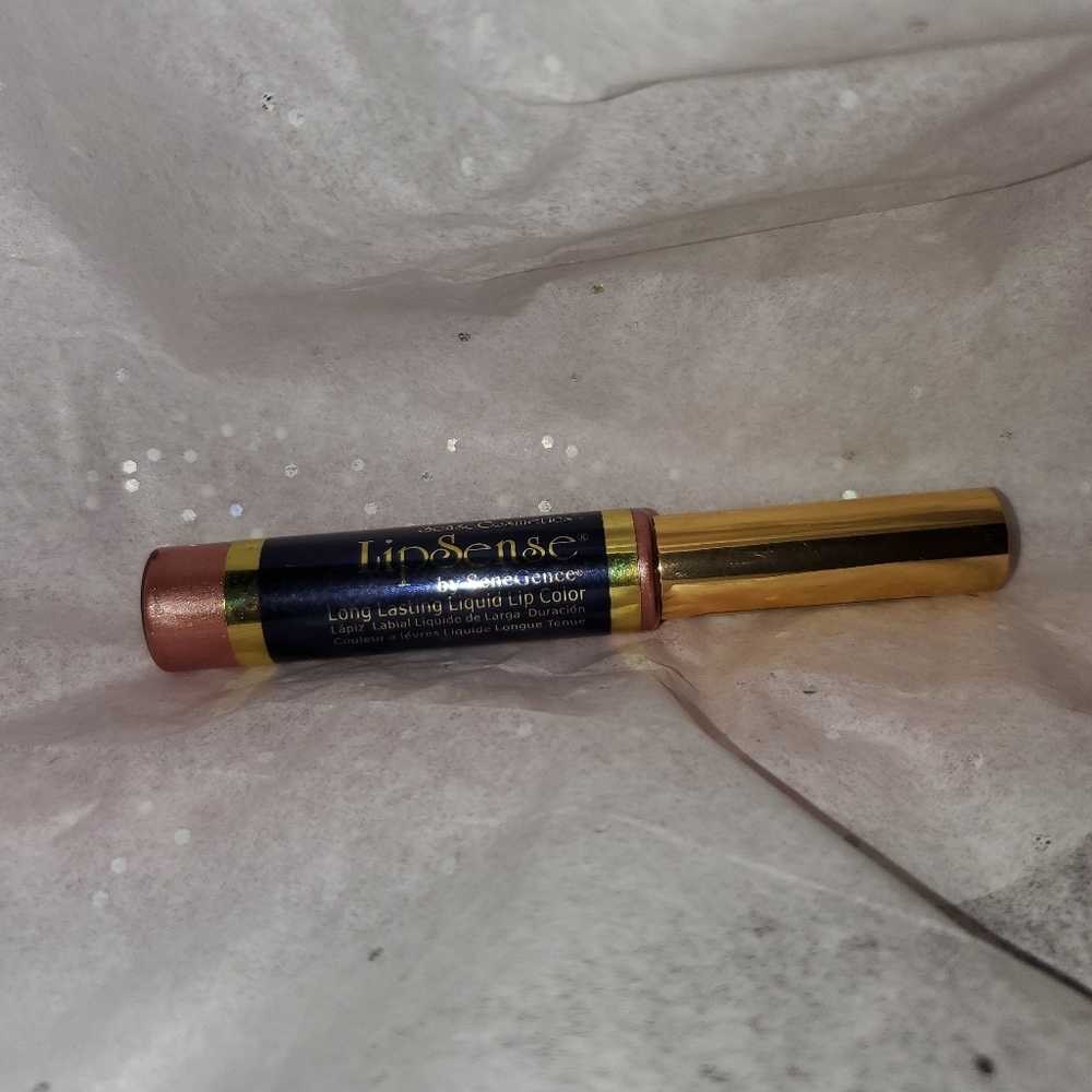 LipSense bombshell - Picture 1 of 4